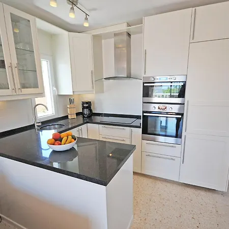 Rabat 16, Oasis De Capistrano